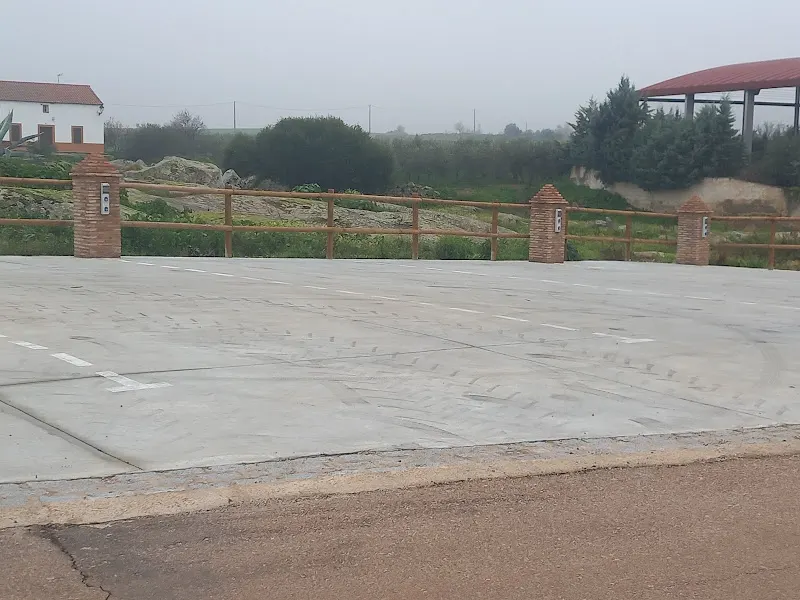 Área de autocaravanas en Magacela
