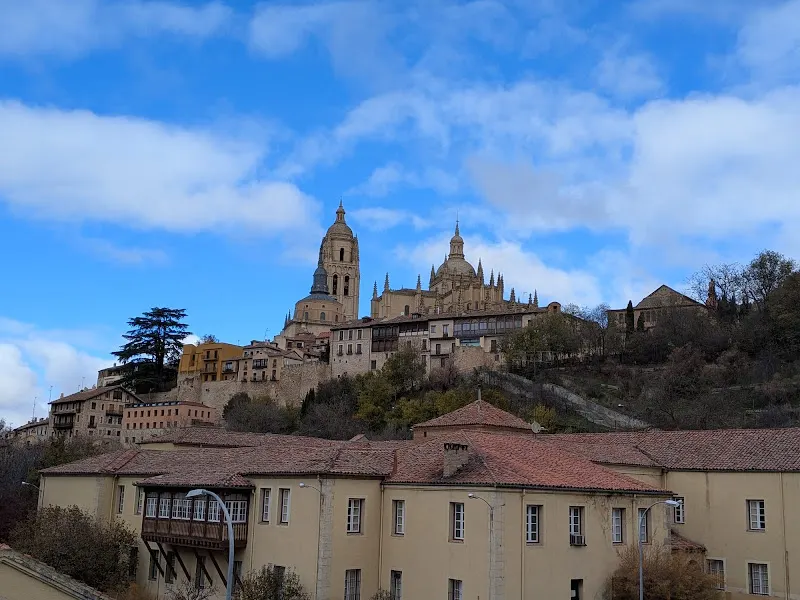 Aparcamiento Casa El Descanso - Aparcamiento en Segovia - foto 4