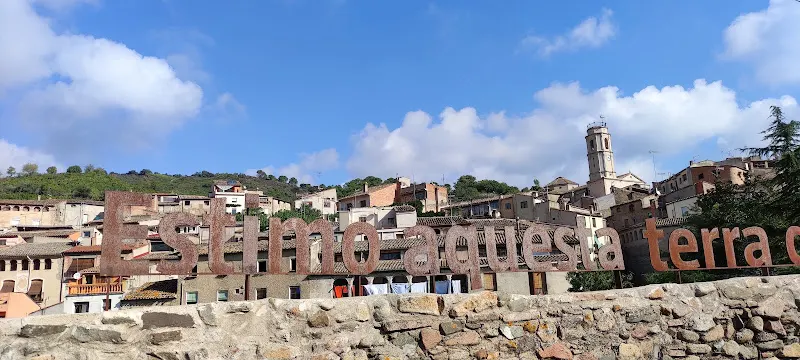 Parking - Aparcamiento en Arnes - foto 3