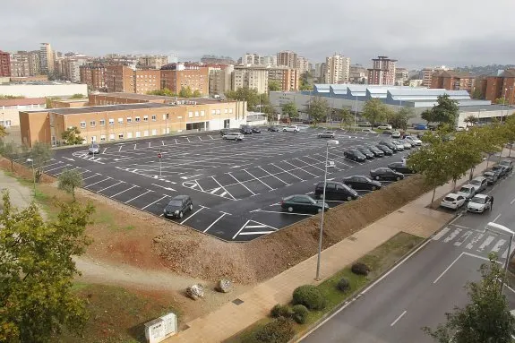 Parking Gratuito Nuevo Cáceres - Aparcamiento en Cáceres - foto 2