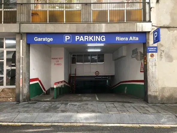 Parking Raval Riera Alta - Aparcamiento cubierto en Barcelona - foto 2