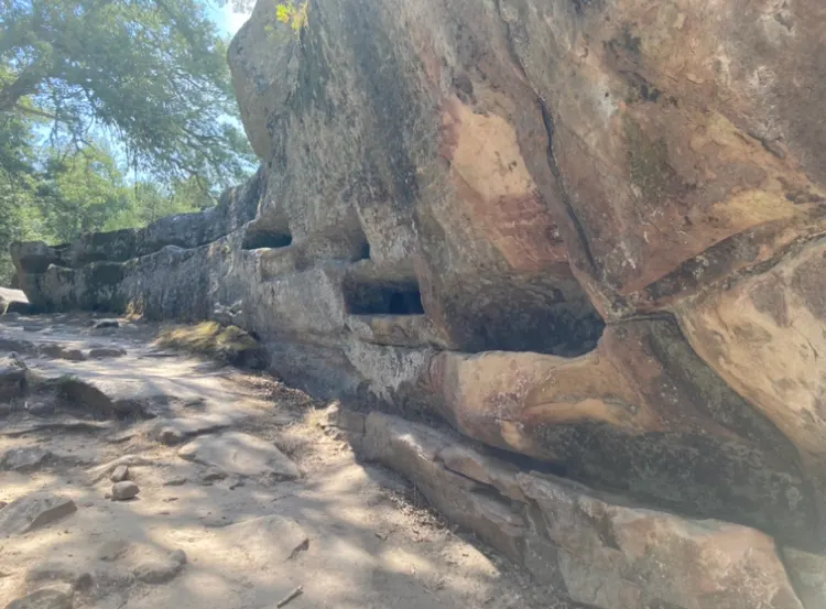 Aparcamiento Necrópolis de Cuyacabras - Aparcamiento gratuito en Quintanar de la Sierra - foto 2
