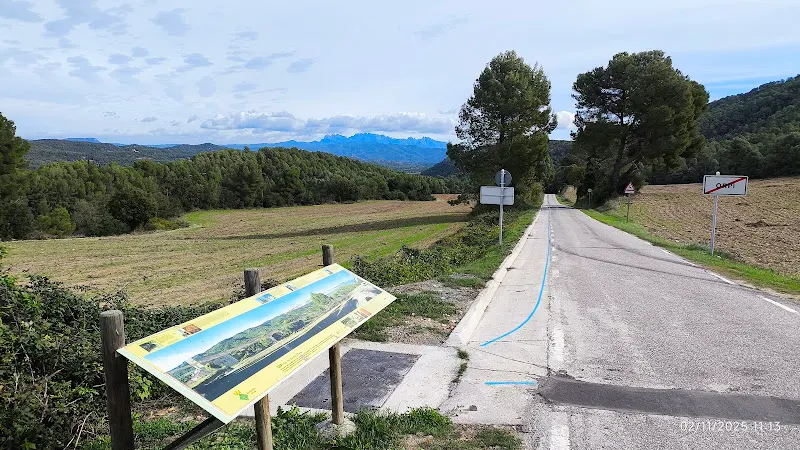 Aparcamiento de tierra - Aparcamiento gratuito en Orpi - foto 2