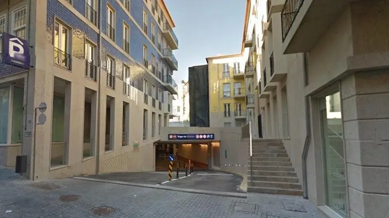 Parque de estacionamento Saba Cardosas - Aparcamiento en Vigo - foto 3