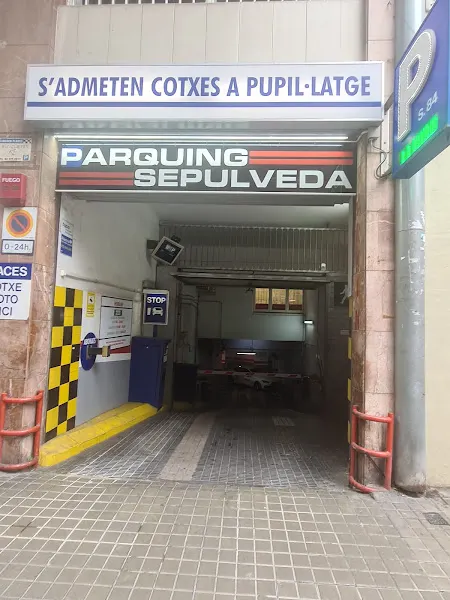 Parking Sepulveda