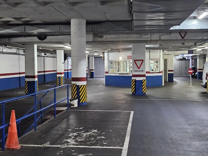 Park-Quel: Parking Floridablanca 55 - Aparcamiento en Barcelona - foto 2