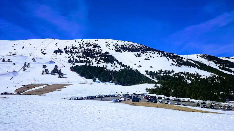 Alabaus, La Molina - Aparcamiento en Toses - foto 2