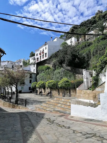 Aparcamientos - Aparcamiento público en Atajate - foto 2