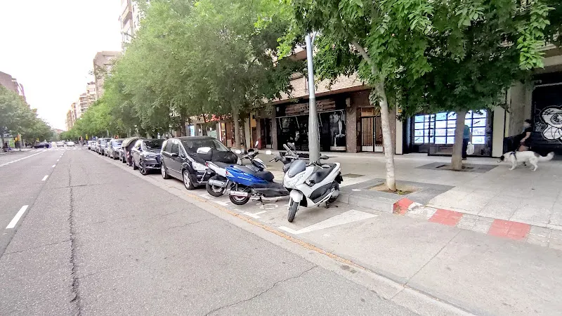 Zona de aparcamiento reservada para motos - Zaragoza