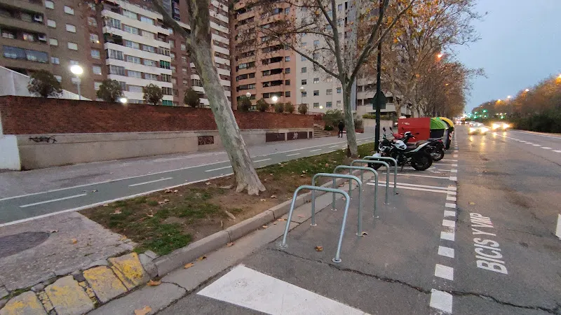 Zona de aparcamiento reservada para motos - Zaragoza