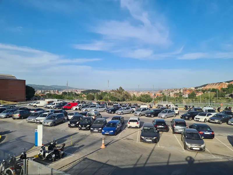 Parking BSM Sant Genís - Vall d'Hebron - Aparcamiento en Barcelona - foto 2