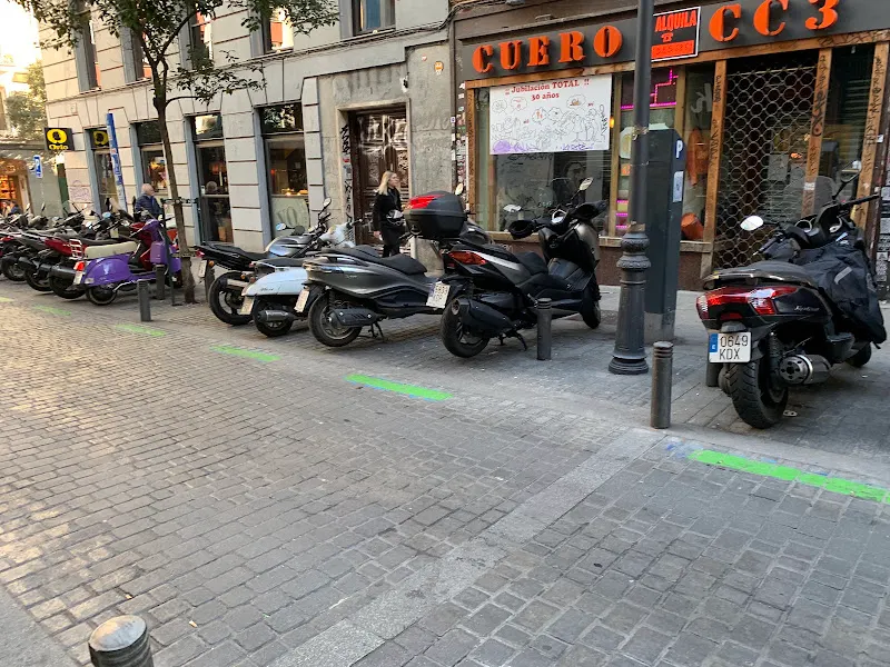 Parking para motos - Aparcamiento para motos en Madrid - foto 2