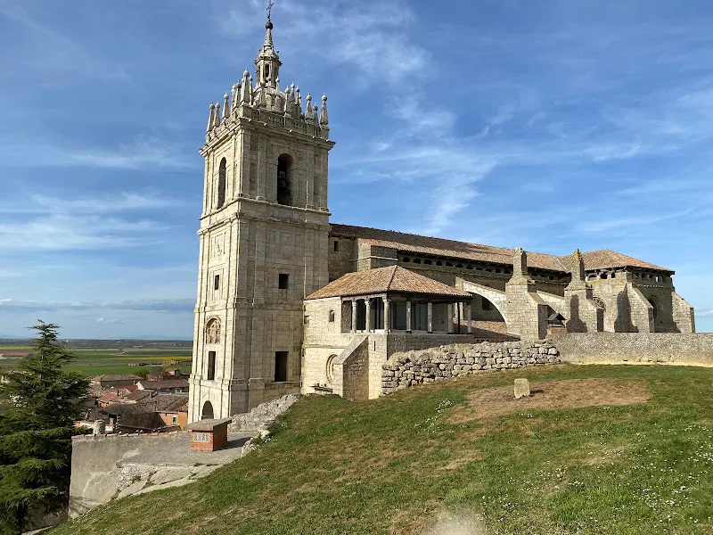 Támara de Campos - Aparcamiento en Tamara de Campos - foto 2