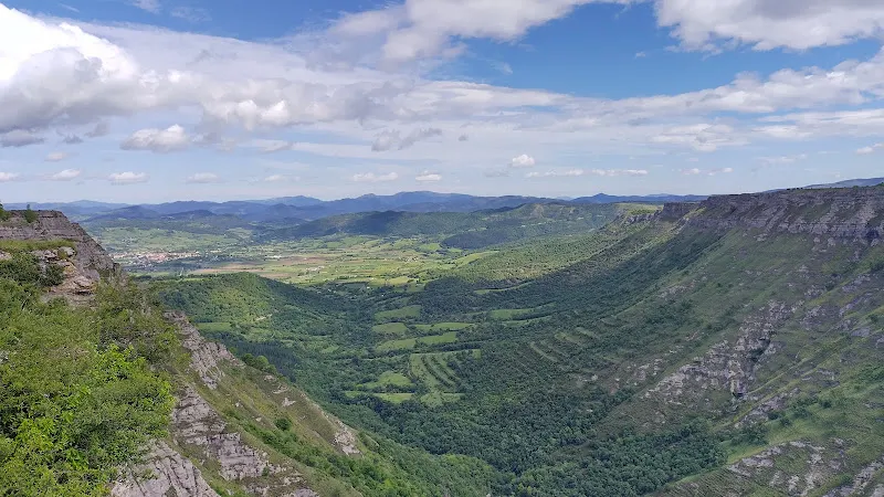 Aparcamiento salto Del Nervion