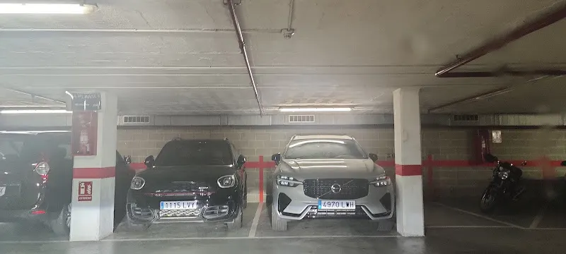Parking Madrazo 29 - Clínica del Pilar - Aparcamiento cubierto en Barcelona - foto 2
