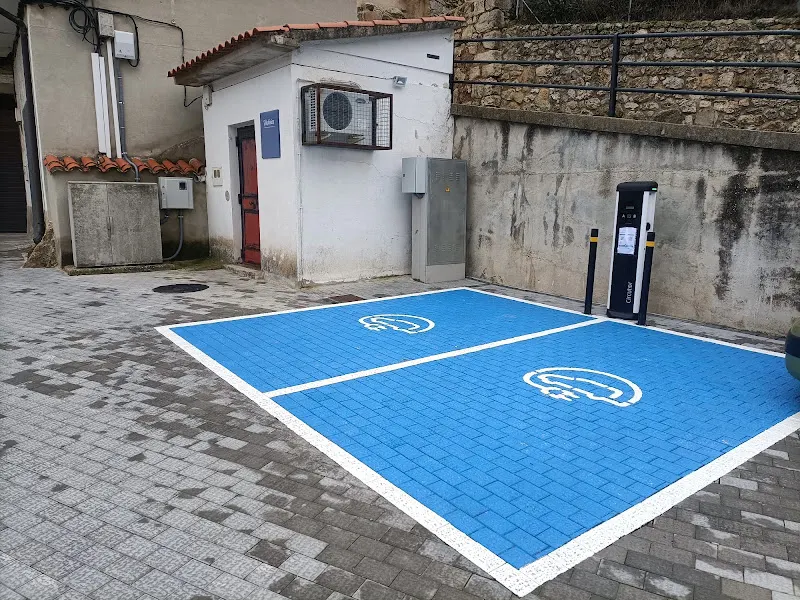 Estació de recàrrega de vehicles elèctrics_Herbers - Herbes