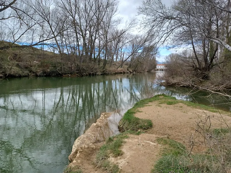 Área de Autocaravanas 🚐 de Miranda de Ebro - Miranda de Ebro