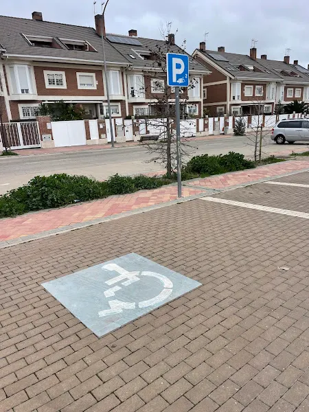 Plaza de aparcamiento para personas con movilidad reducida
