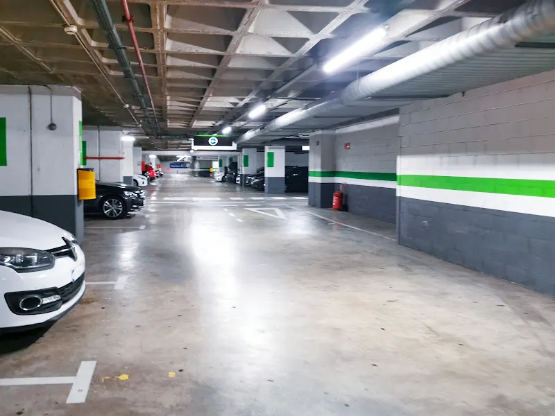 Parking C.C Las Rosas