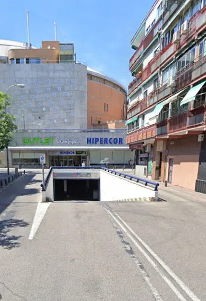 Parking Palacio Vistalegre acceso 1 - Aparcamiento en Madrid - foto 2