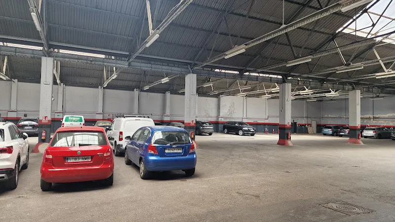 Parking Saral - Aparcamiento público en Madrid - foto 2