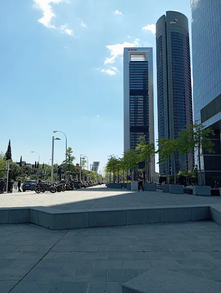 Aparcamiento [P] de la Torre Emperador