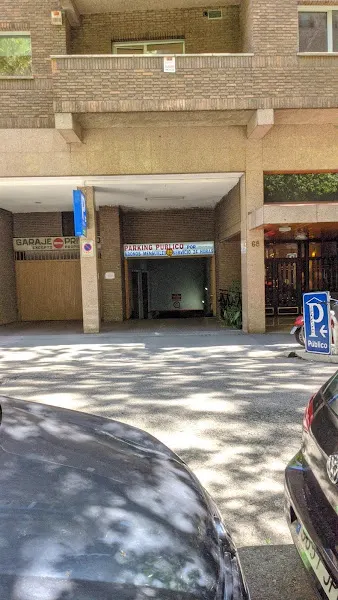 Garaje Señorial cerca hela