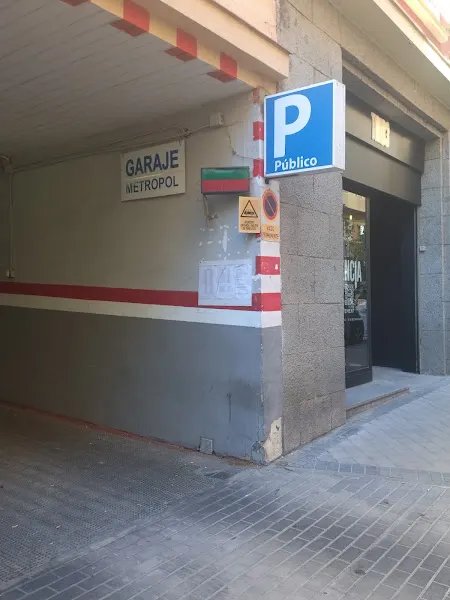Parking Metropol 24