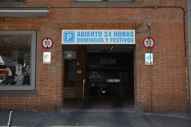 Aparcamiento Público General Yagüe