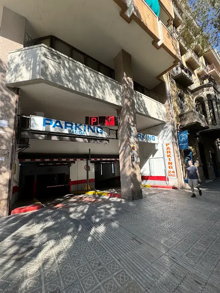 Parking - Aparcamiento en Barcelona - foto 2
