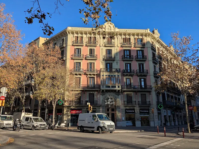 Gran Via de Les Corts Catalanes, 659 Garage - Aparcamiento en Barcelona - foto 2