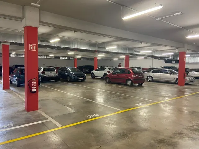 Parking Servicios Meridiana