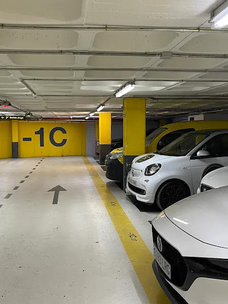 Parking - Aparcamiento en Barcelona - foto 2