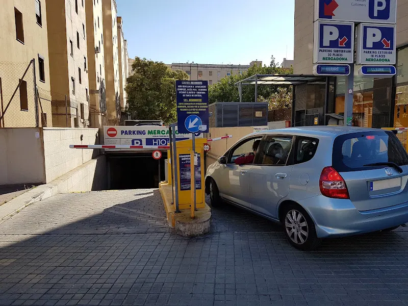 PARKING ROMA SANTS - Aparcamiento cubierto en Barcelona - foto 2