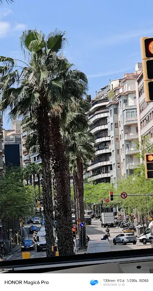 Zona de aparcamiento reservada para motos - Aparcamiento para motos en Barcelona - foto 2