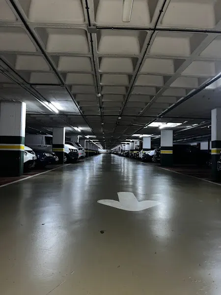 Parking Saba Mistral - Aparcamiento cubierto en Barcelona - foto 2