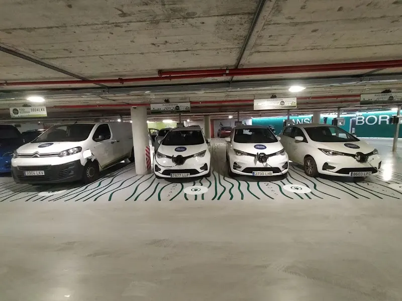 Som Mobilitat carsharing elèctric - BSM Mercat de Sant Antoni - Barcelona