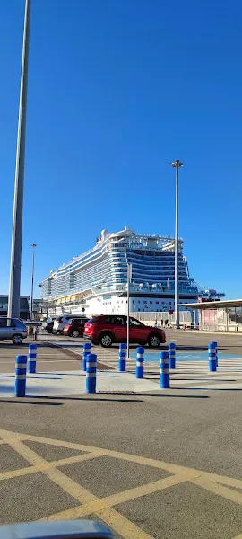 Muelle Adosado Parking - Barcelona