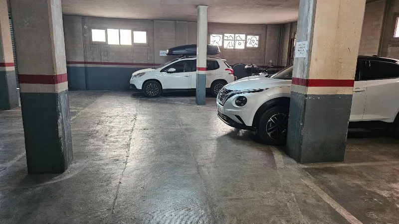 [P] Parking Plaça de Sants - Carrer d'Almería