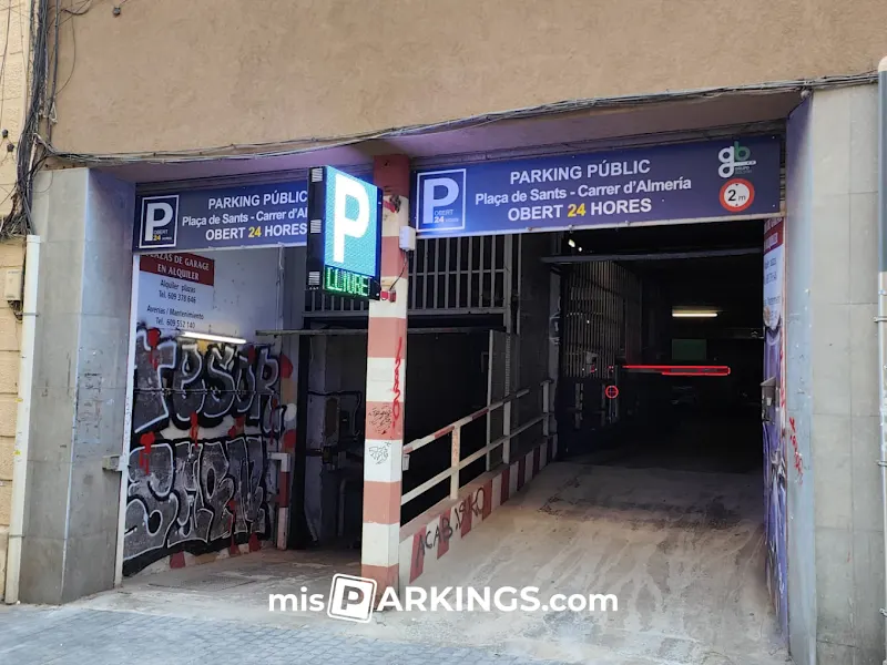 [P] Parking Plaça de Sants - Carrer d'Almería - Aparcamiento en Barcelona - foto 2