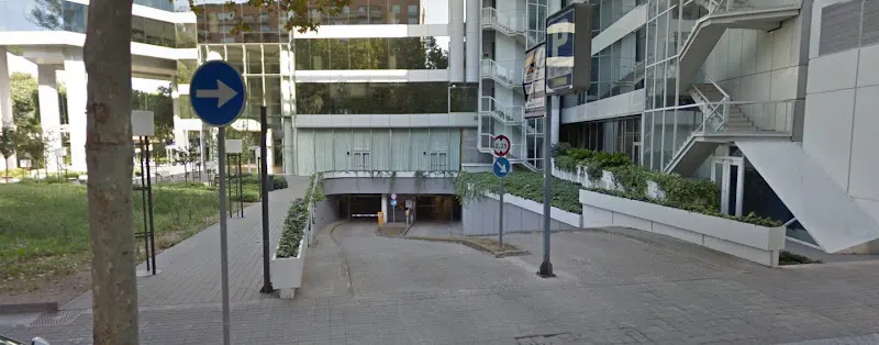 Continental Parking Edificio Diagonal - Aparcamiento cubierto en Barcelona - foto 2