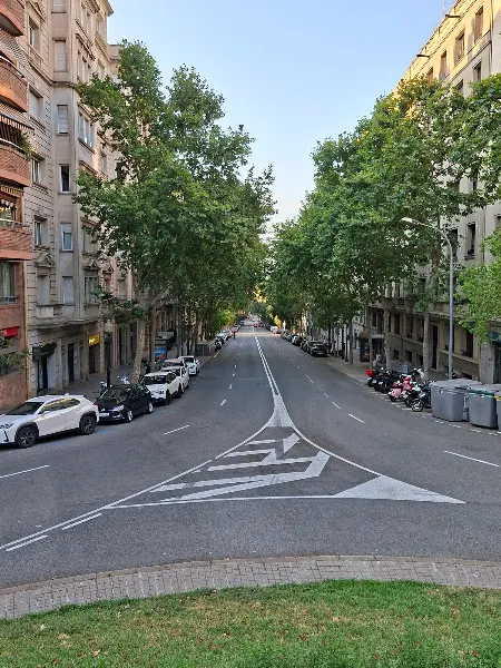 Carrer de Balmes, 420 Garage