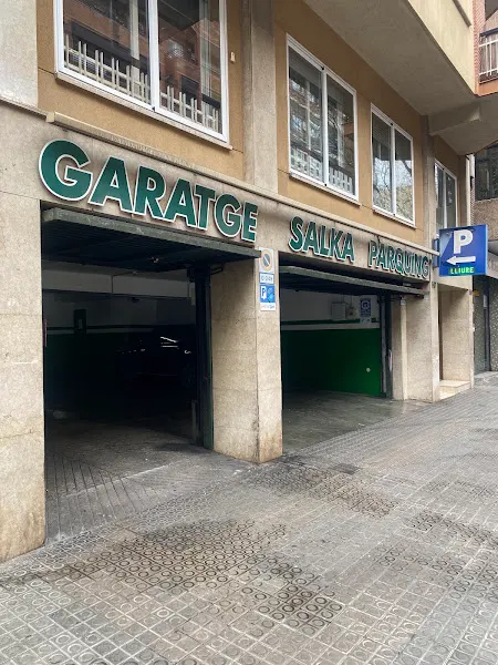 Parking Salka - Aparcamiento cubierto en Barcelona - foto 2
