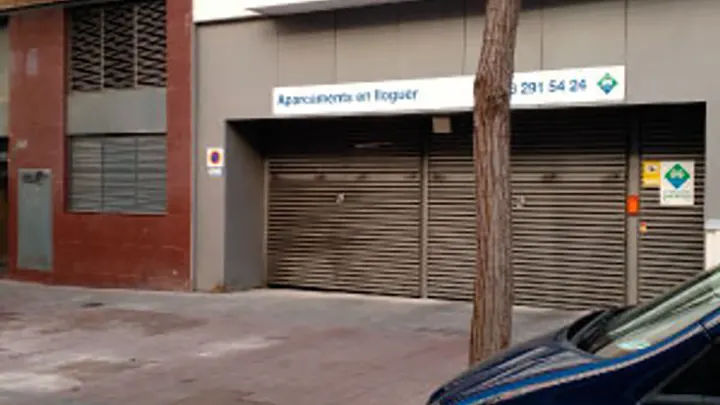 Aparcaments En Lloguer - Aparcamiento cubierto en Barcelona - foto 2