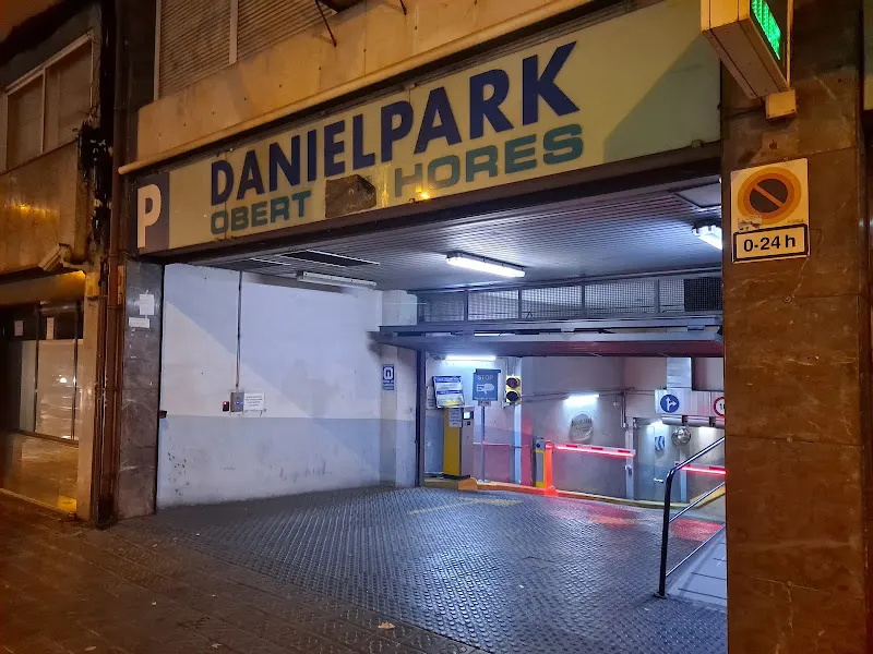 Daniel Park - Aparcamiento cubierto en Barcelona - foto 2