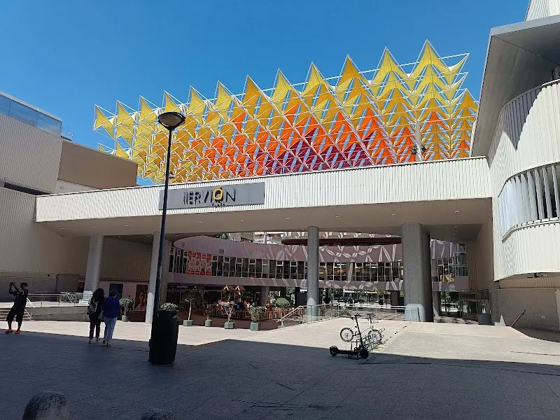 Supermercados MAS - Aparcamiento en Sevilla - foto 2