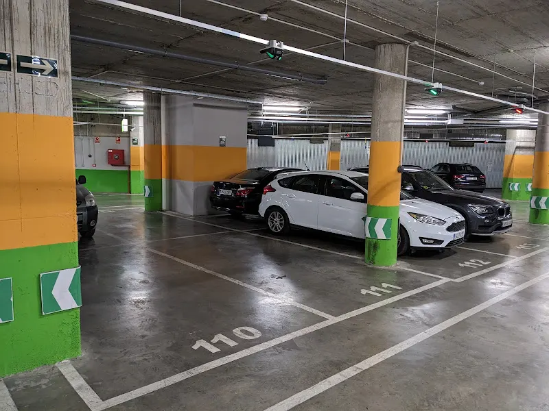 Parking San Bernardo - Aparcamiento cubierto en Sevilla - foto 3