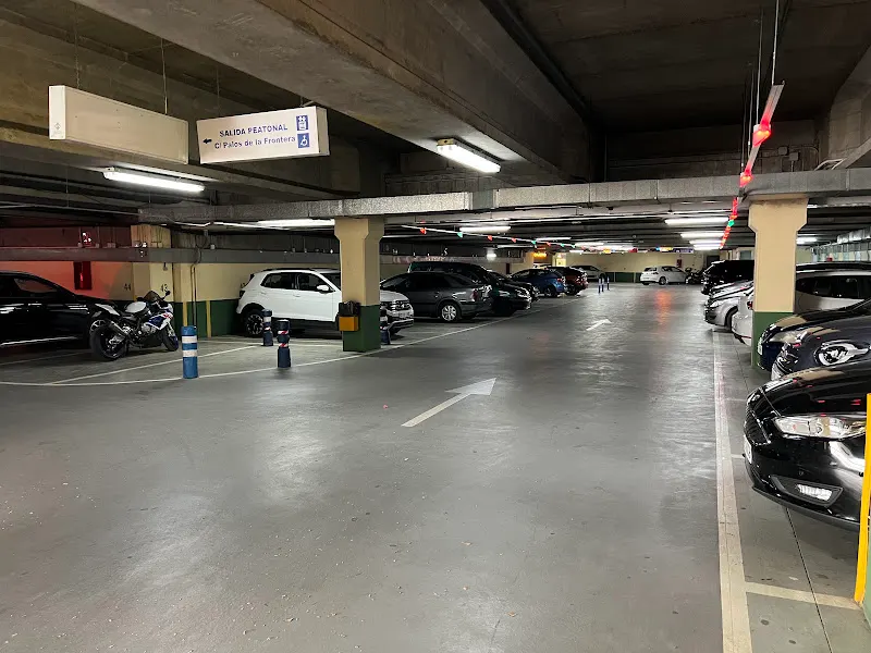 Parking Plaza España - Aparcamiento en Sevilla - foto 2