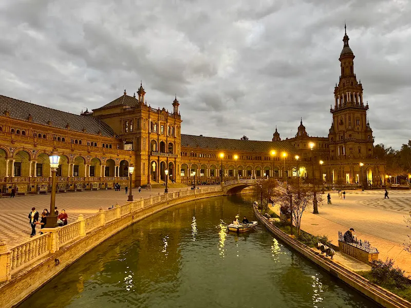Plaza Cabo primero Gallardo - Sevilla