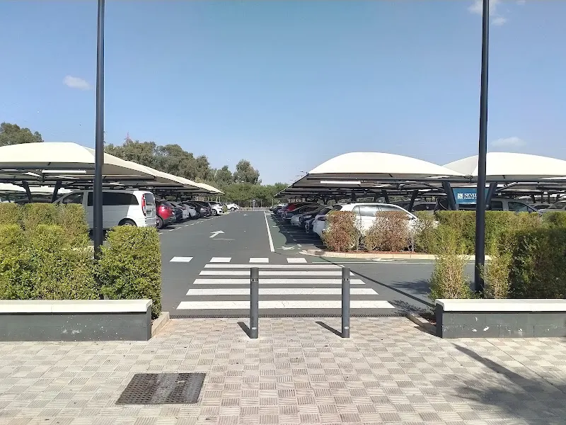 Parking C.C. Sevilla Fashion Outlet (Zona pequeña) - Aparcamiento en Sevilla - foto 2